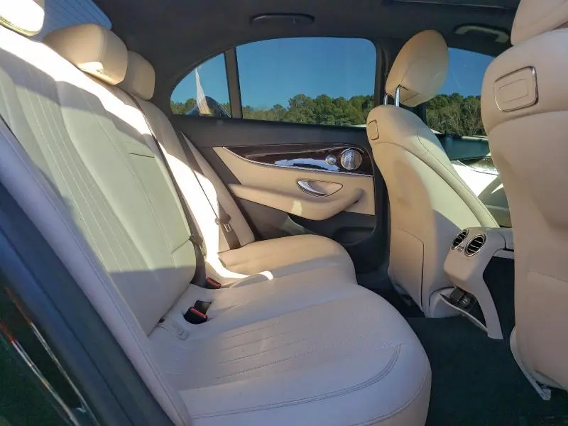 2019 MERCEDES-BENZ E 300  