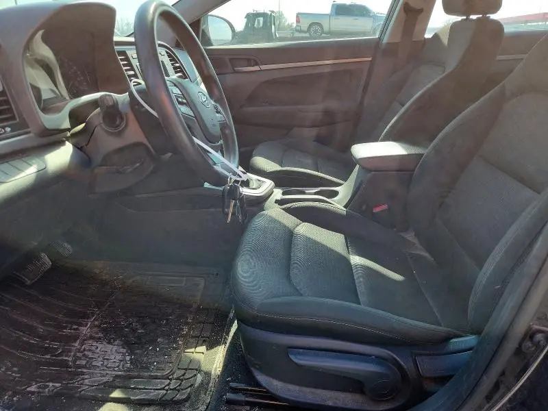 2018 HYUNDAI ELANTRA SE  