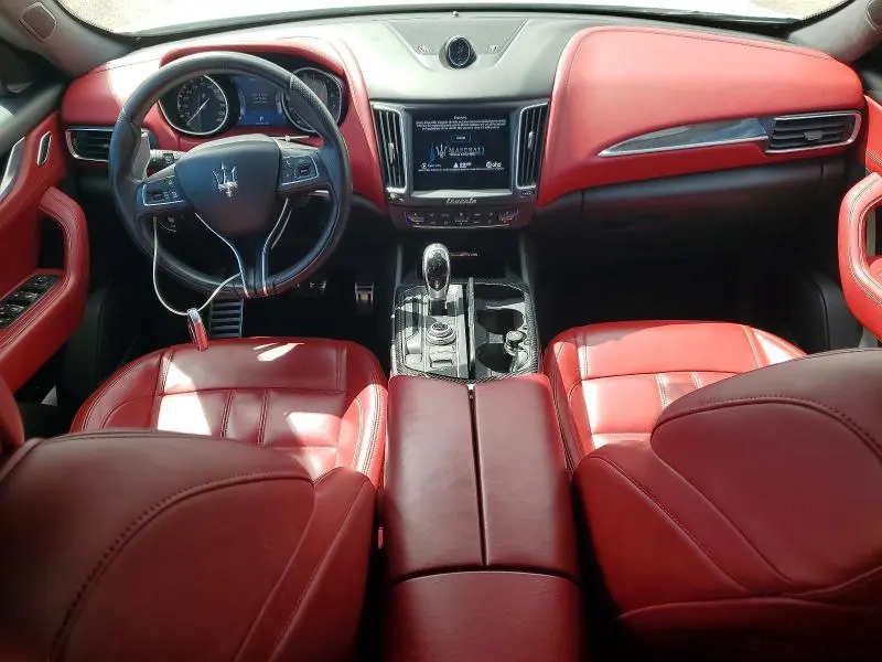 2017 MASERATI LEVANTE SPORT  