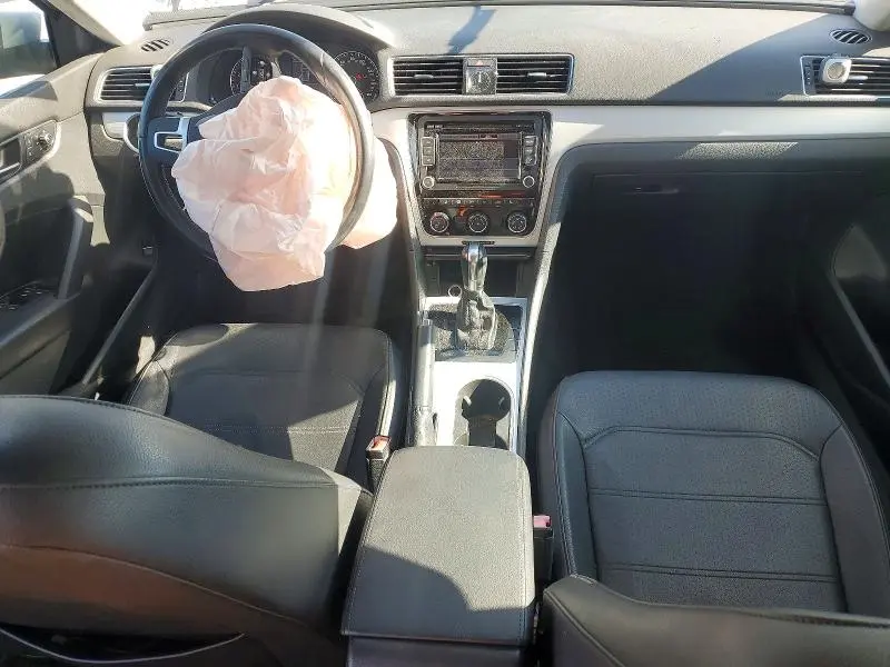 2013 VOLKSWAGEN PASSAT SE  