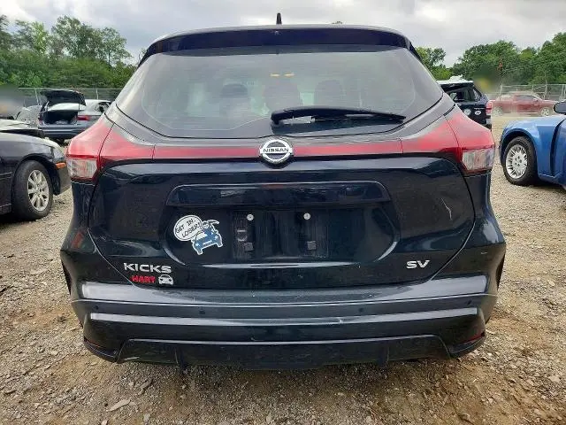 2021 NISSAN KICKS SV  