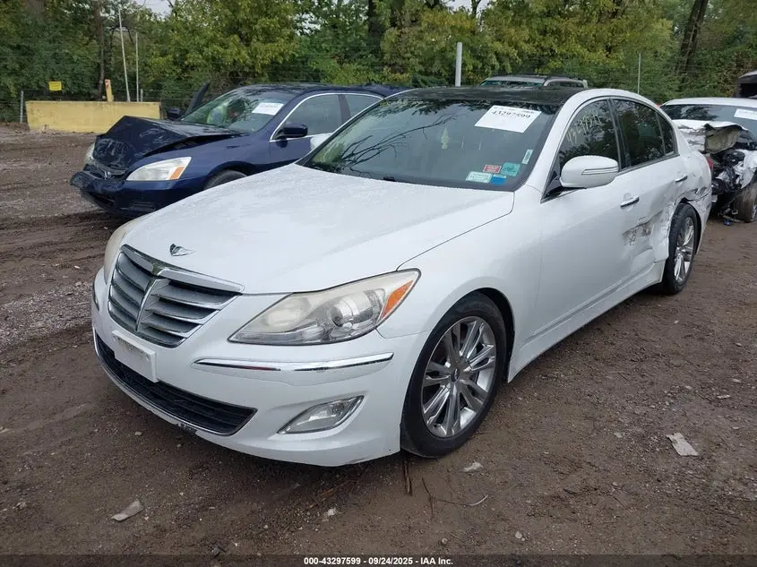 2012 HYUNDAI GENESIS 3.8