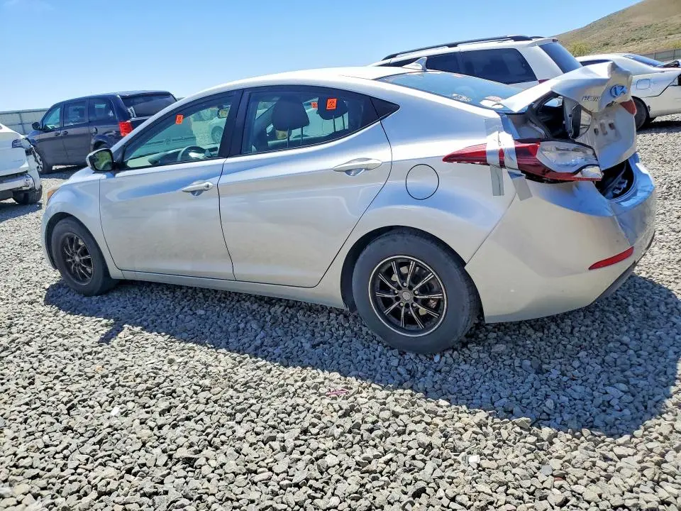 2014 HYUNDAI ELANTRA SE  