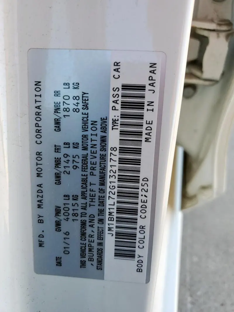 2016 MAZDA 3 TOURING  