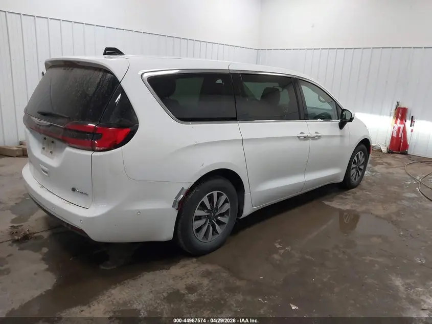 2023 CHRYSLER PACIFICA HYBRID TOURING L
