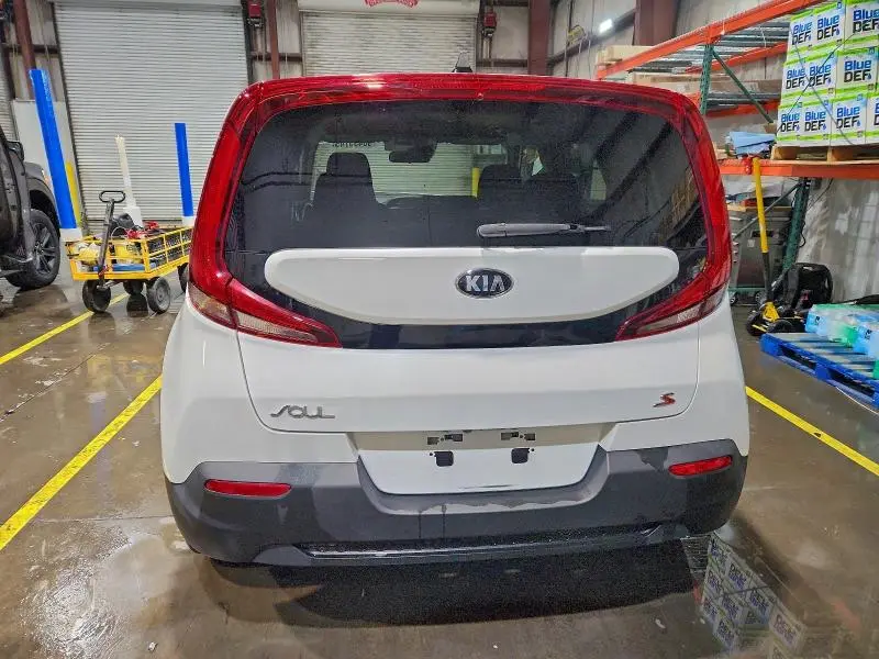 2021 KIA SOUL LX  