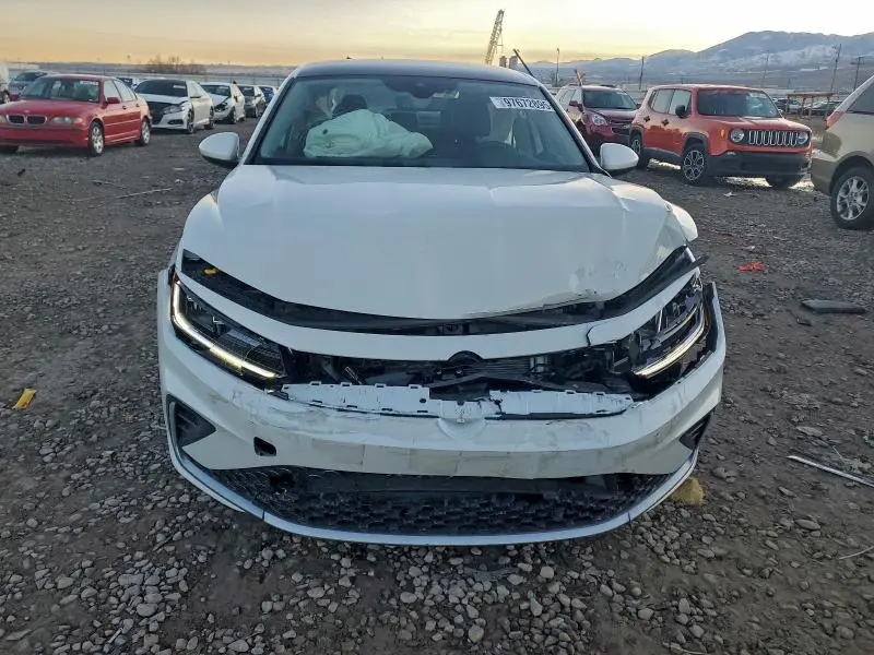 2025 VOLKSWAGEN JETTA SE  