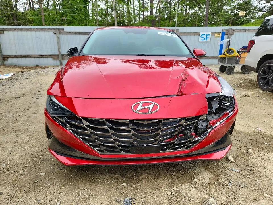 2021 HYUNDAI ELANTRA SEL  