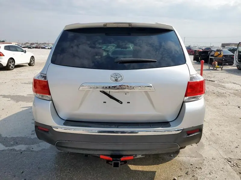 2011 TOYOTA HIGHLANDER BASE
