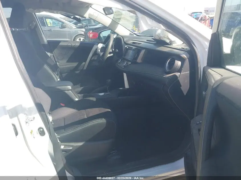 2015 TOYOTA RAV4 XLE