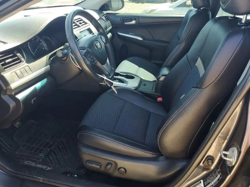 2012 TOYOTA CAMRY SE  