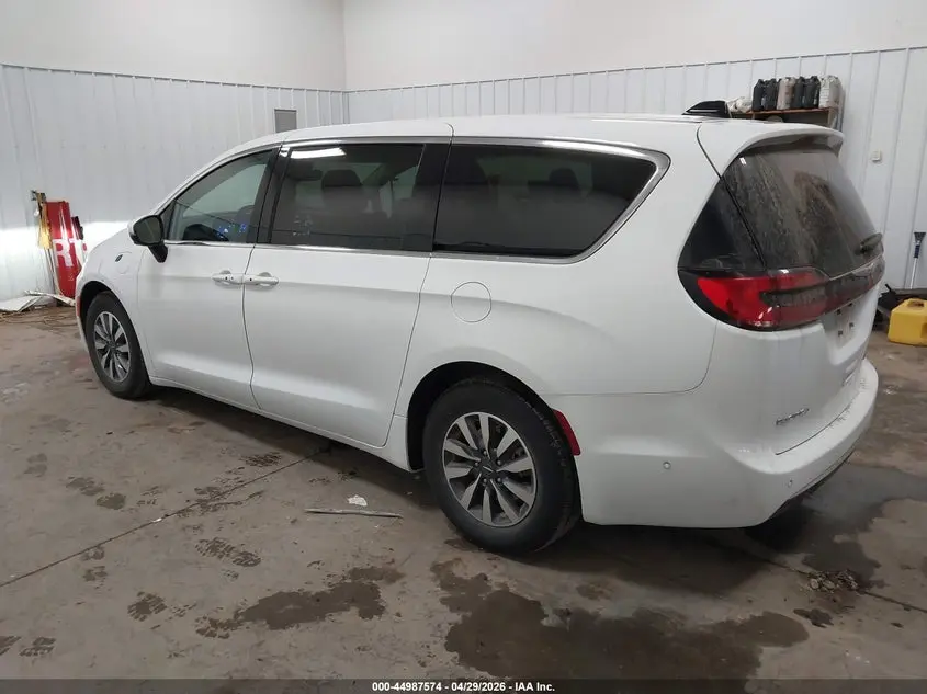 2023 CHRYSLER PACIFICA HYBRID TOURING L