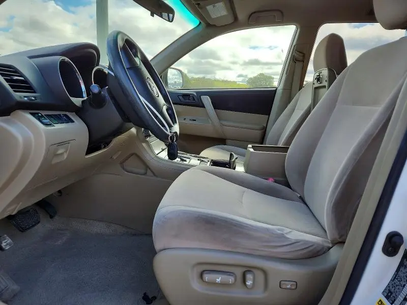2010 TOYOTA HIGHLANDER BASE  