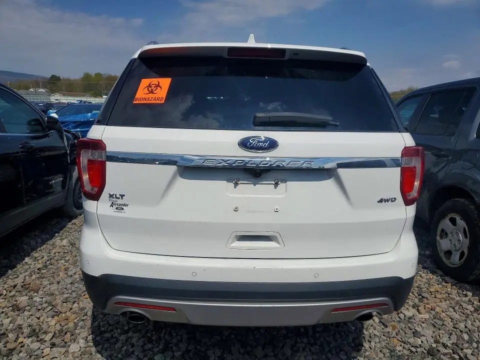 2017 FORD EXPLORER XLT  