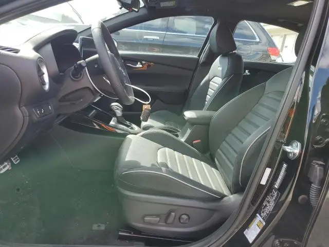 2024 KIA FORTE GT LINE  