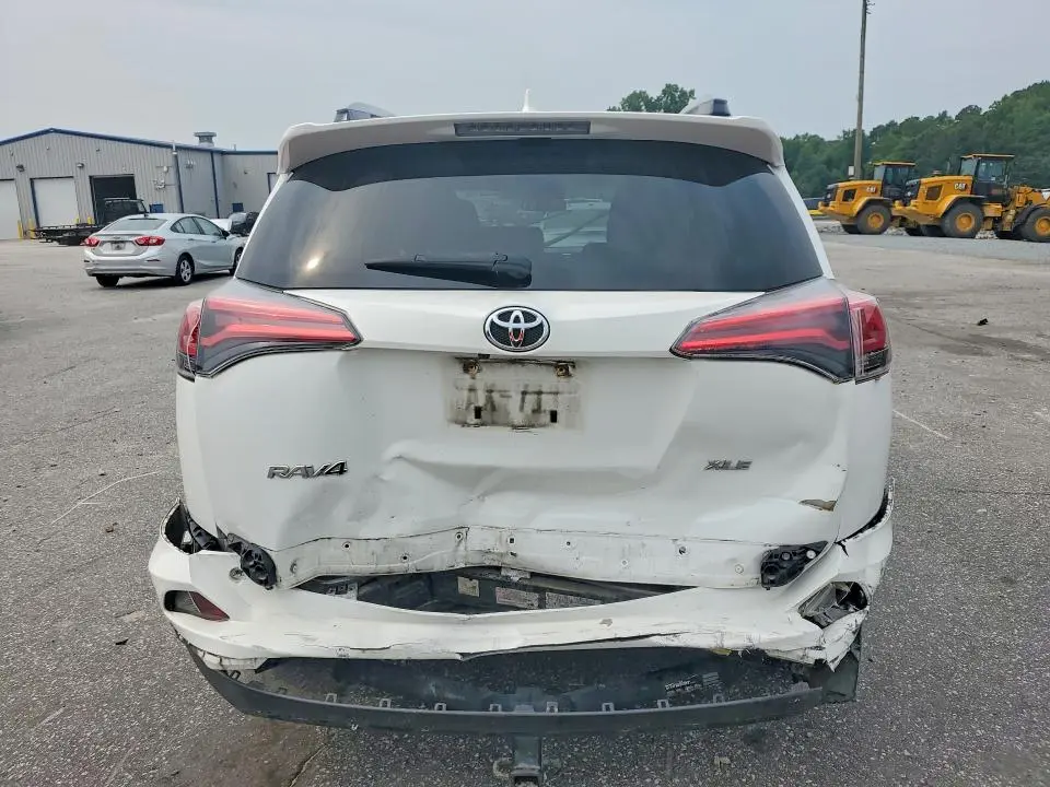 2017 TOYOTA RAV4 XLE  