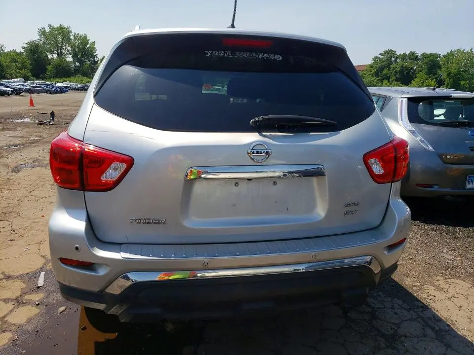 2017 NISSAN PATHFINDER SV  