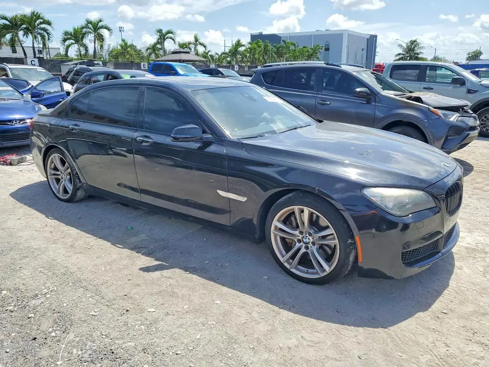 2013 BMW 750 LXI  