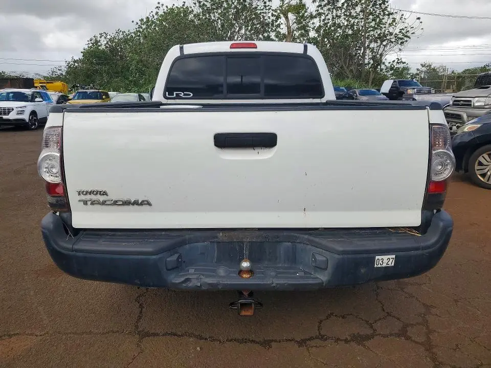 2011 TOYOTA TACOMA BASE  