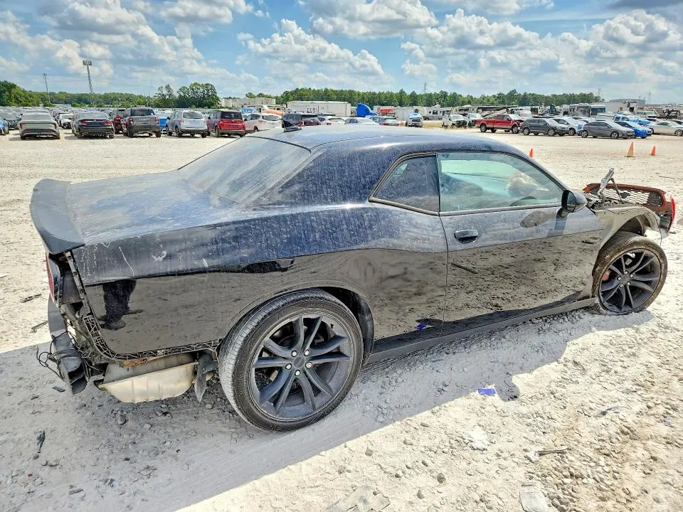2016 DODGE CHALLENGER SXT  