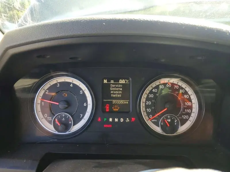 2017 RAM 1500 SLT  