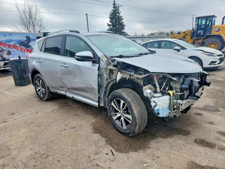 2017 TOYOTA RAV4 XLE  