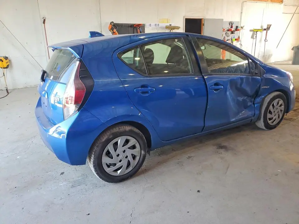 2015 TOYOTA PRIUS C TWO  