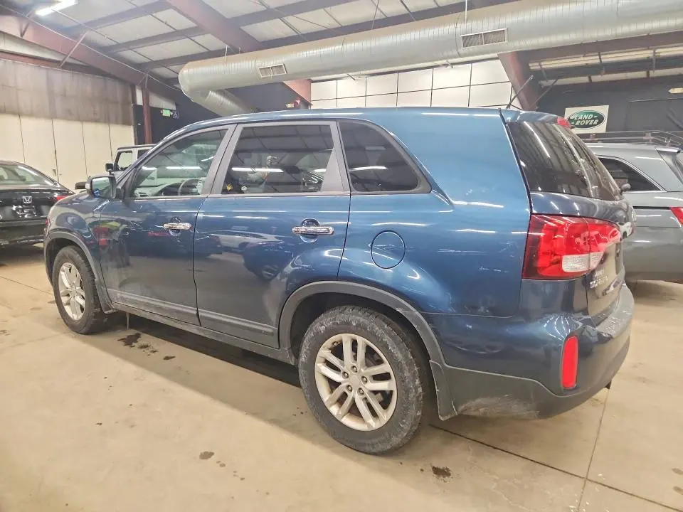2014 KIA SORENTO LX  
