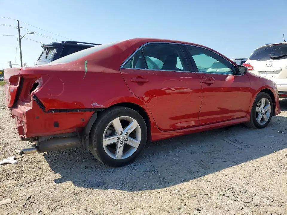 2013 TOYOTA CAMRY SE  