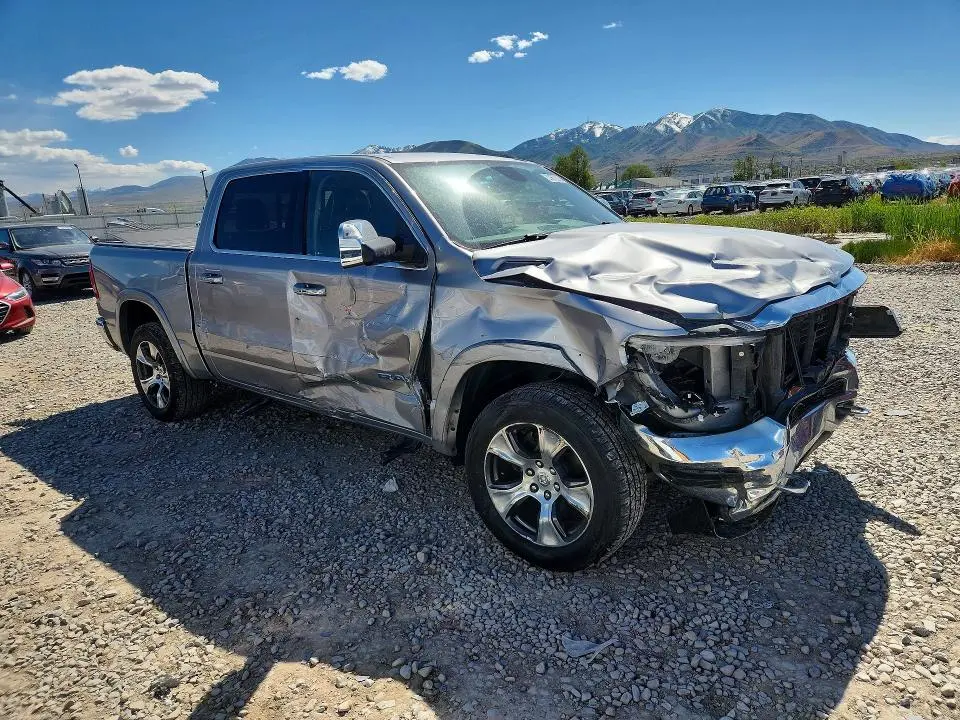 2019 RAM 1500 LARAMIE  