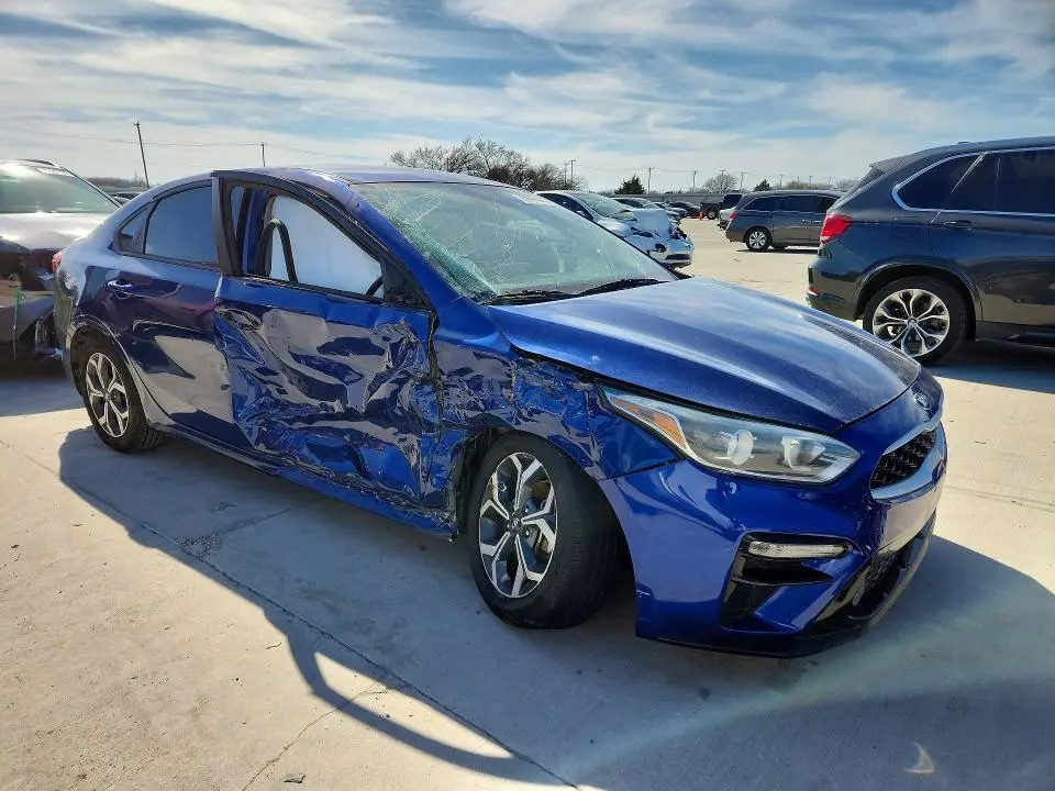 2021 KIA FORTE FE  