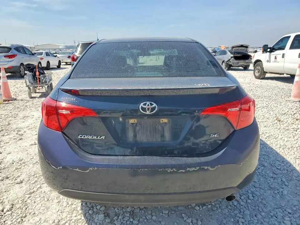 2019 TOYOTA COROLLA SE  
