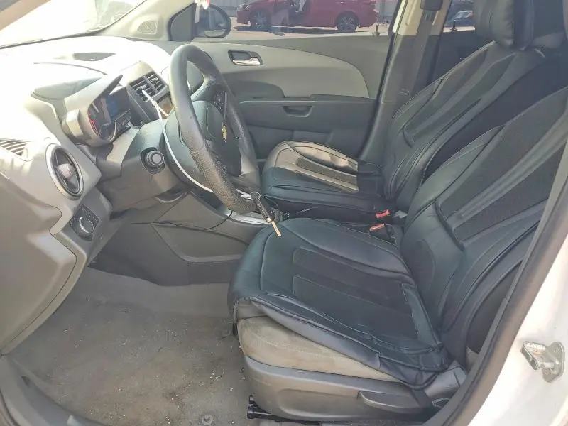 2013 CHEVROLET SONIC LT  