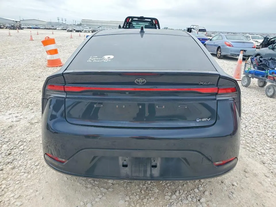 2023 TOYOTA PRIUS XLE  