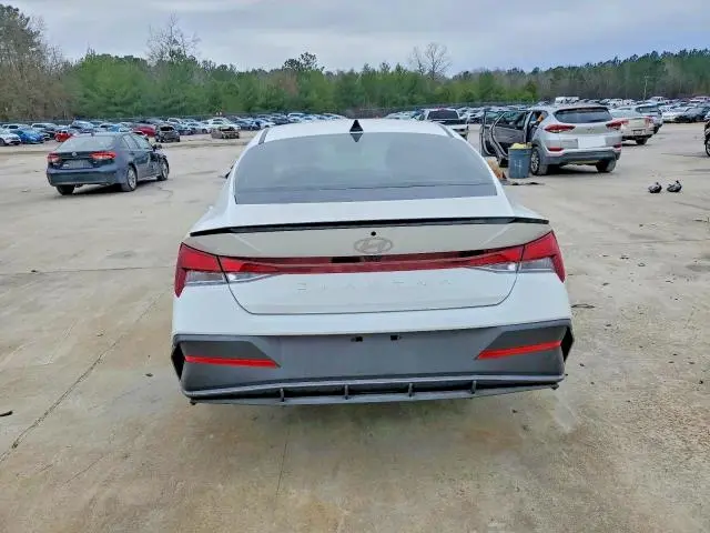 2025 HYUNDAI ELANTRA SEL SPORT  