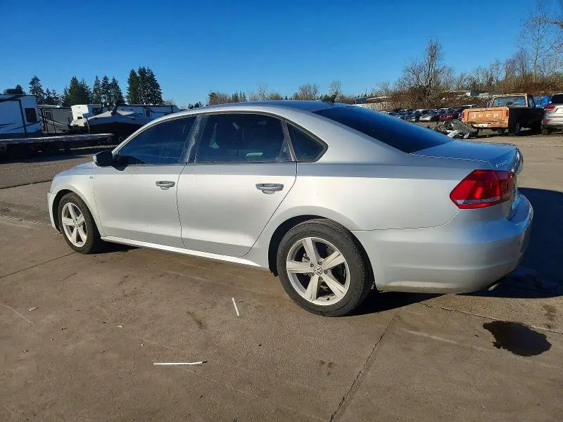 2014 VOLKSWAGEN PASSAT S  