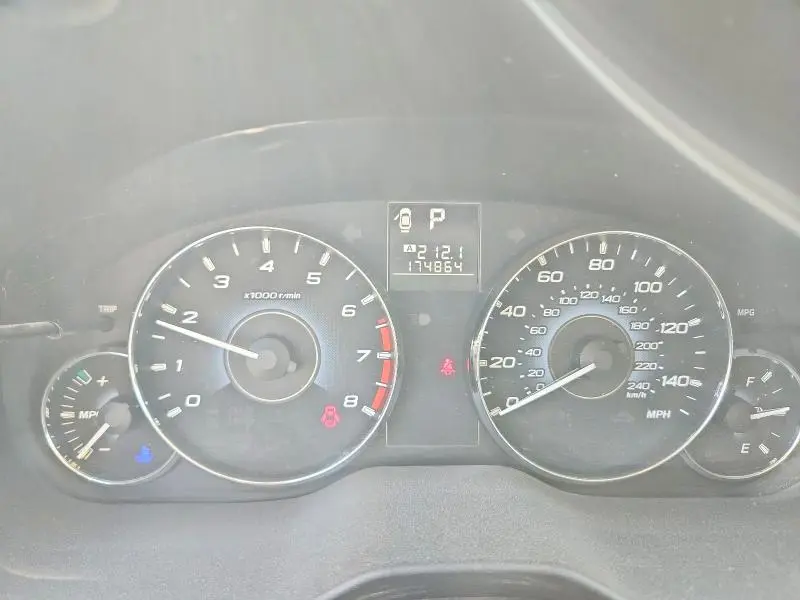 2010 SUBARU OUTBACK 2.5I PREMIUM  