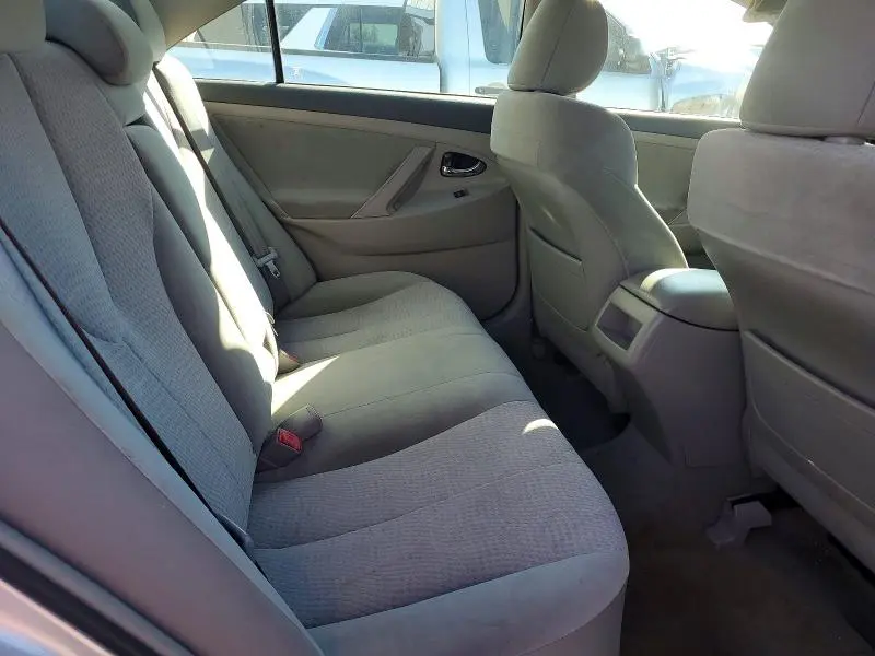 2011 TOYOTA CAMRY LE  