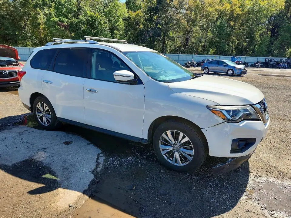 2019 NISSAN PATHFINDER SV  