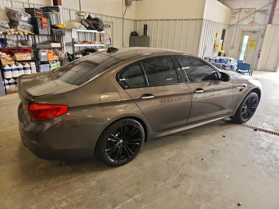 2018 BMW M5   