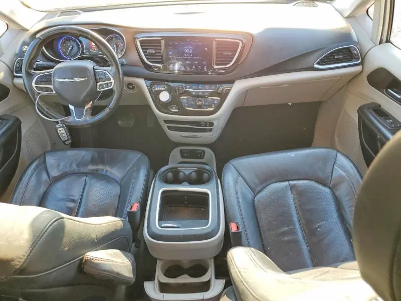 2017 CHRYSLER PACIFICA TOURING L PLUS  