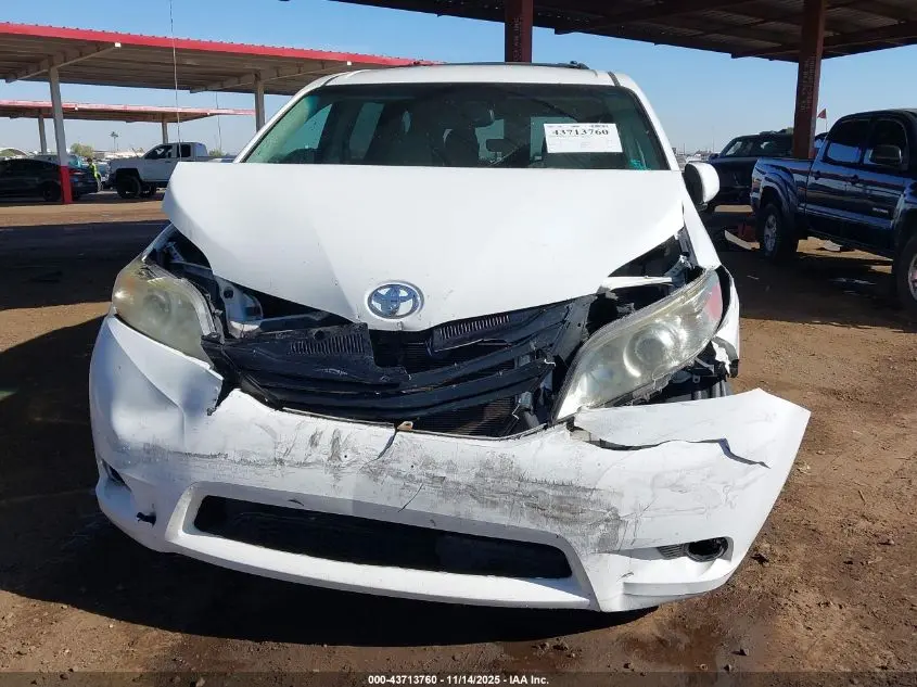 2013 TOYOTA SIENNA LE V6 8 PASSENGER