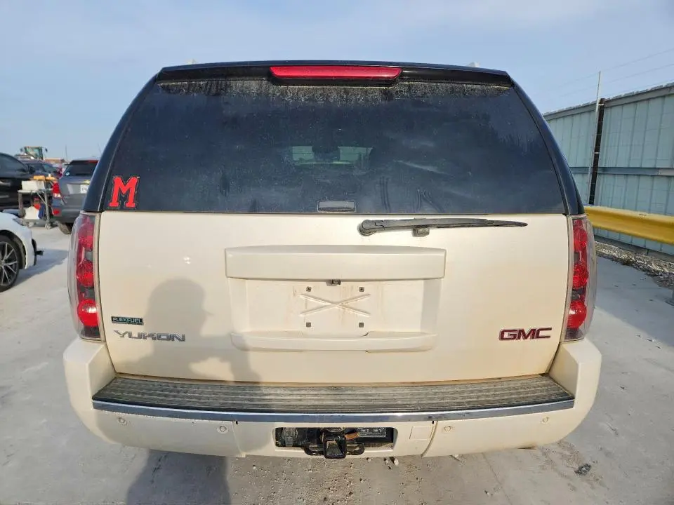 2012 GMC YUKON DENALI  