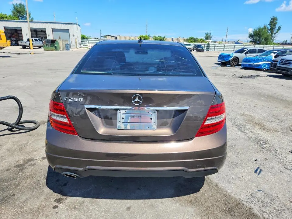 2013 MERCEDES-BENZ C 250  
