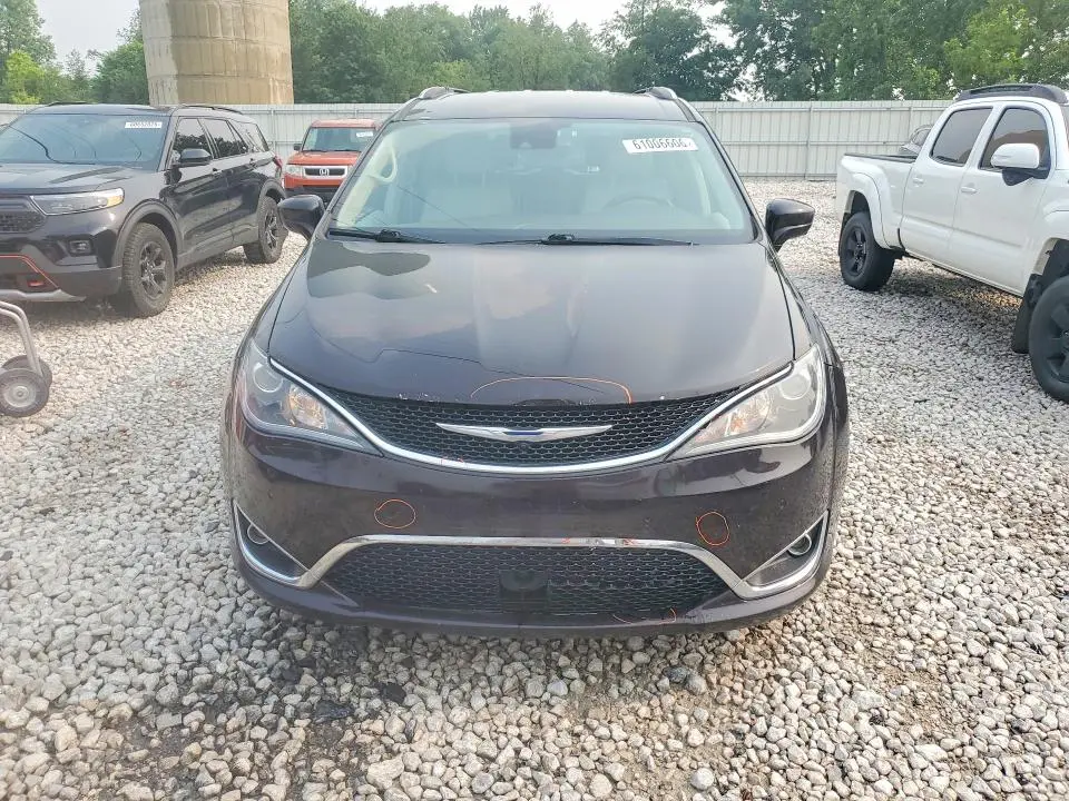 2017 CHRYSLER PACIFICA TOURING L PLUS  