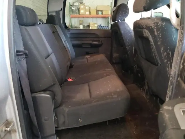 2011 CHEVROLET SILVERADO K2500 HEAVY DUTY LT  