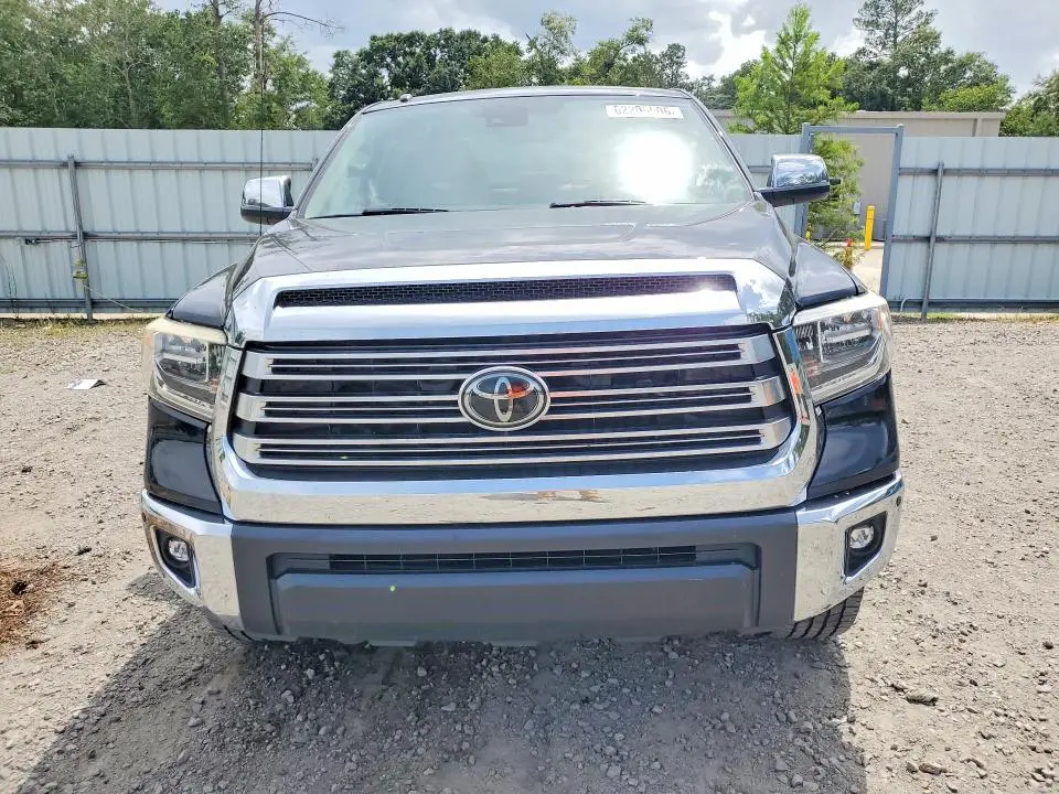 2018 TOYOTA TUNDRA CREWMAX LIMITED  