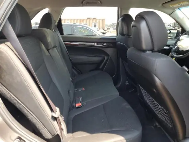 2015 KIA SORENTO LX  