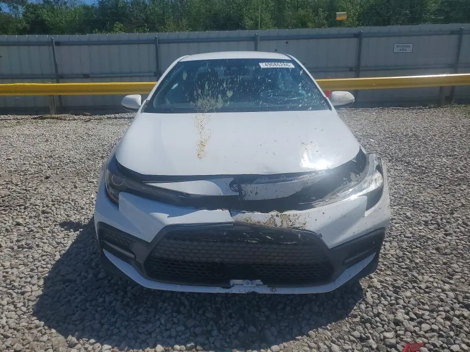 2021 TOYOTA COROLLA SE  