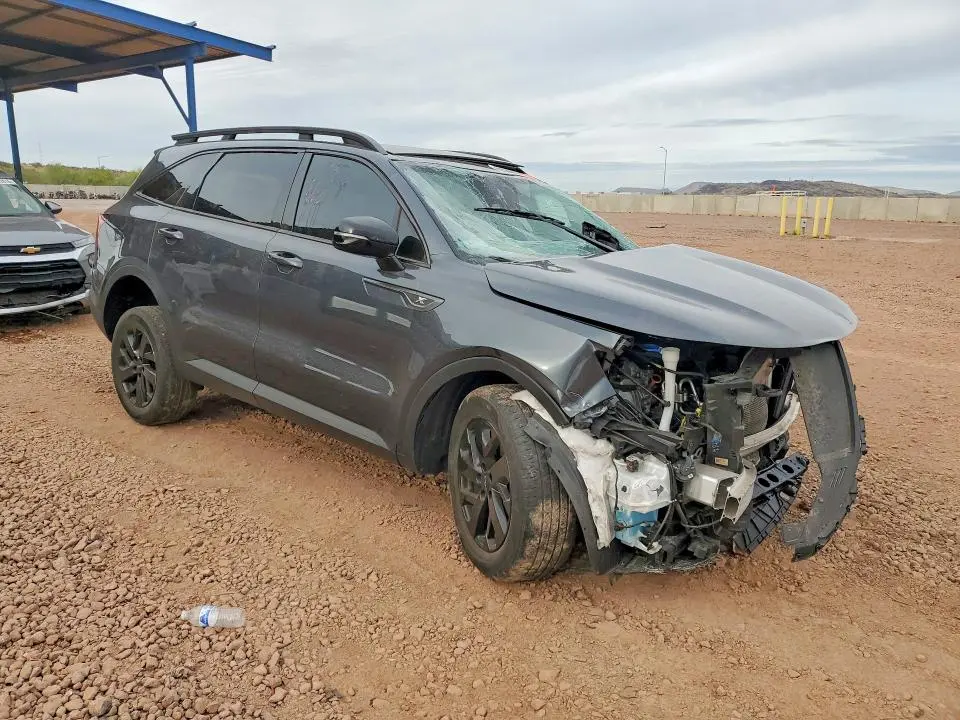 2023 KIA SORENTO S  